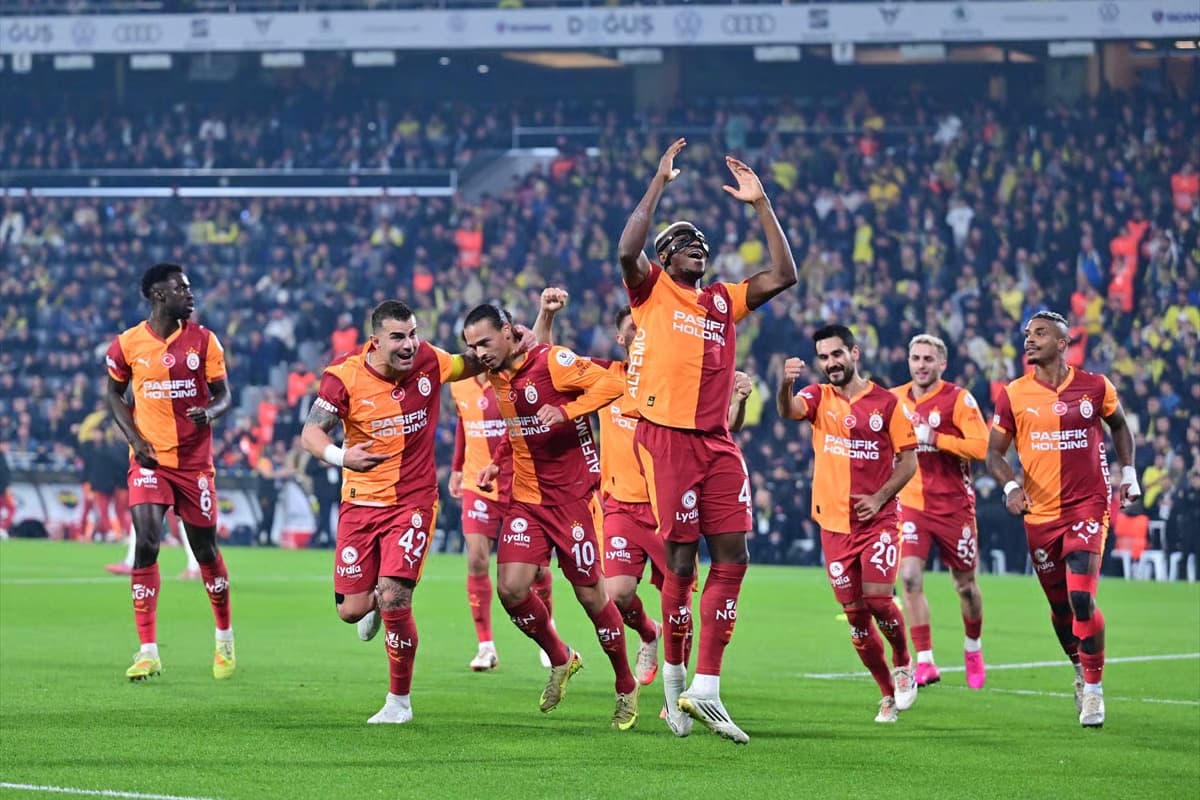Süper Lig'in zirvesi değişmedi: Sane attı, Duran uzatmalarda cevap verdi