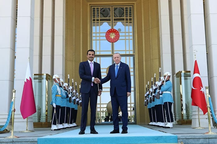 Middle East Eye: Türkiye ve Katar, Ortadoğu'da vazgeçilmez aktörler haline geliyor