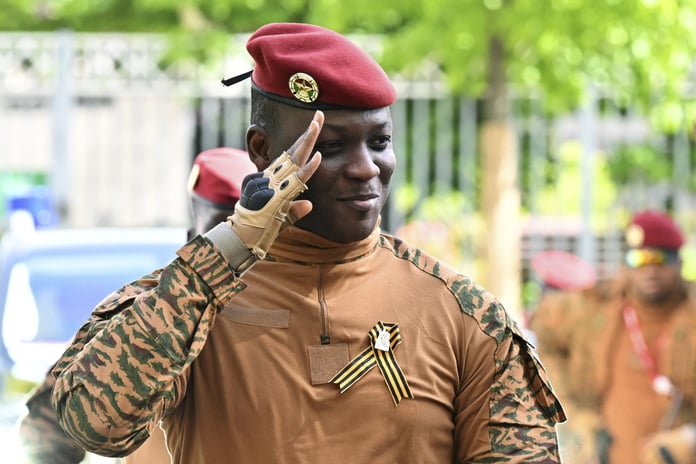 Burkina Faso seçim kurulunu kaldırıyor