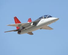 İngiltere, geleceğin savaş uçağı pilotu eğitimi için T-7 Red Hawk’ı seçiyor
