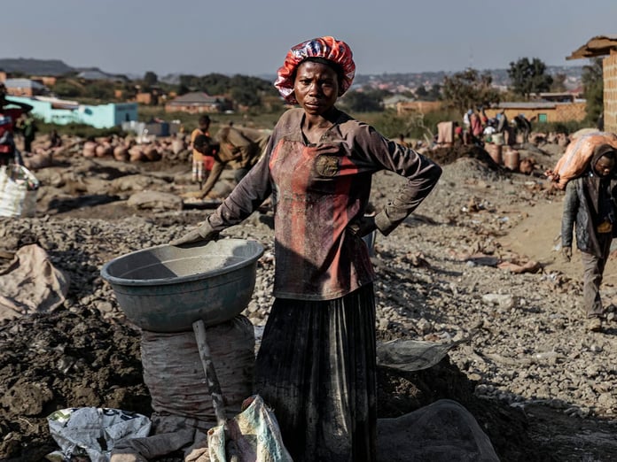 Asia Times: ABD Afrika ülkesinin kaynaklarını nasıl ele geçirdi?