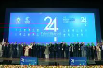 AK Parti'ye katılan belediye ve isimler