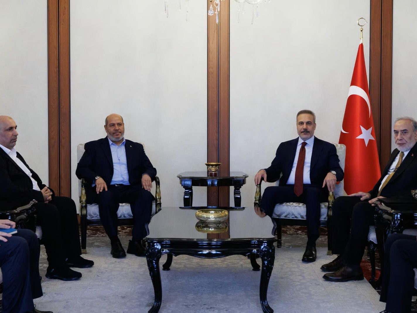 Turkish FM Meets Hamas Delegation to Push Gaza Deal