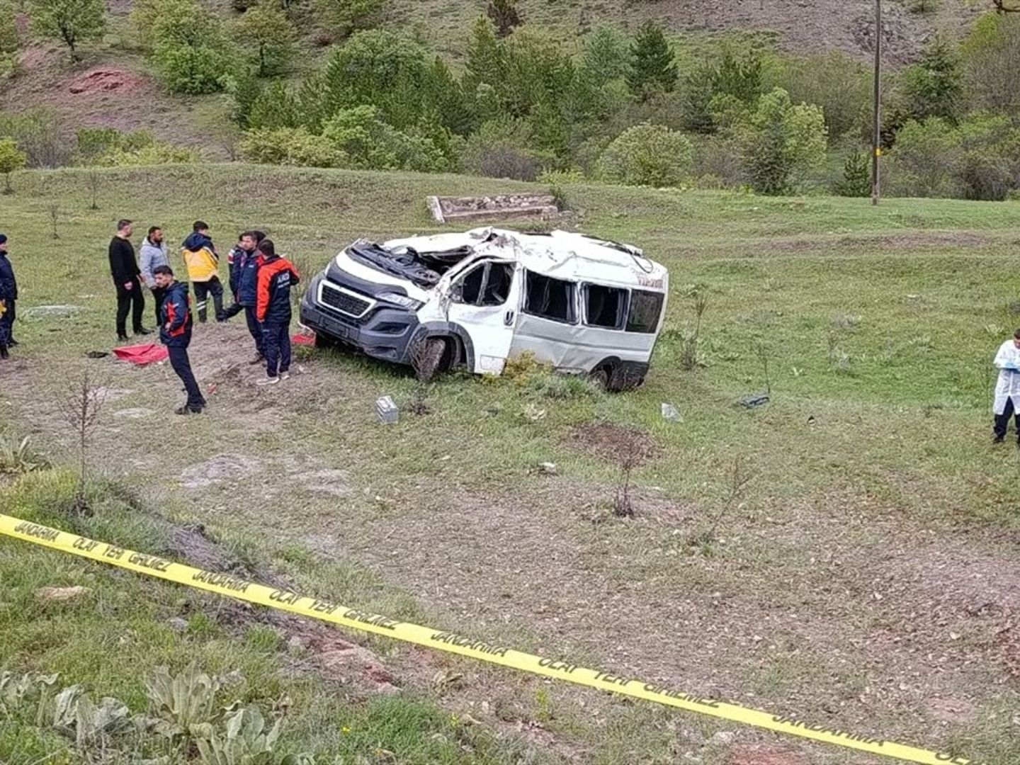 Yozgat'ta öğrenci servisi devrildi: 3 ölü, 7 yaralı