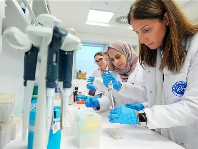 Karın şişkinliğine dikkat: Sinsi kanserin habercisi olabilir