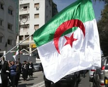 Cezayir yakaladığı Fransız ajanları sınır dışı etti