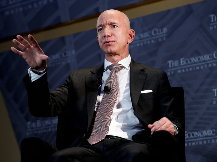 Jeff Bezos uzaya binlerce uydudan oluşan yeni bir iletişim ağı kuruyor