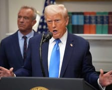 Trump'tan hamilelere şoke eden Parasetamol Çağrısı