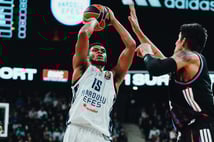 EuroLeague'de deplasmandan zaferle dönüldü: Anadolu Efes, Paris'i Larkin ve Osmani'nin oyunuyla devirdi