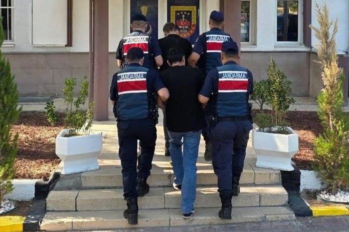 Kırıkkale’de firari hükümlüler ticari takside yakalandı