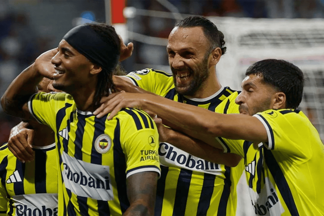 Lyon Fenerbahçe duvarına çarptı