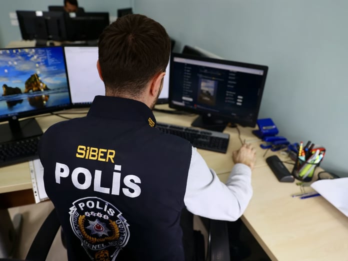17 il merkezli siber dolandırıcılık operasyonu: 118 şüpheli yakalandı