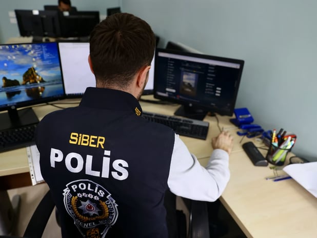 17 il merkezli siber dolandırıcılık operasyonu: 118 şüpheli yakalandı