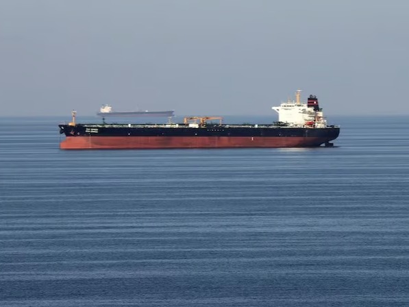 EU Warns Iran Against Closing Strait of Hormuz