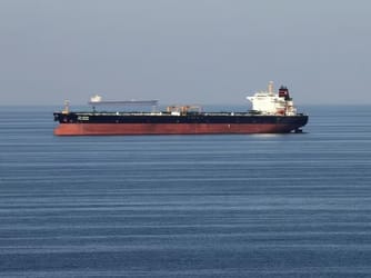 EU Warns Iran Against Closing Strait of Hormuz
