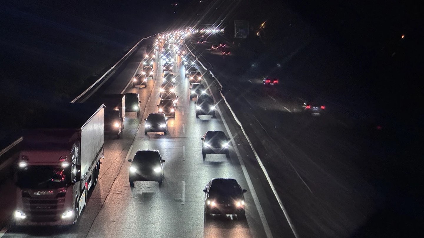 Kurban Bayramı dönüşü yol durumu: O güzergahta trafik durma noktasına geldi!