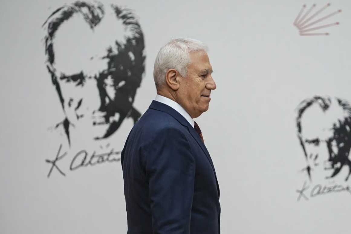 Mustafa Bozbey CHP'den istifa etti 