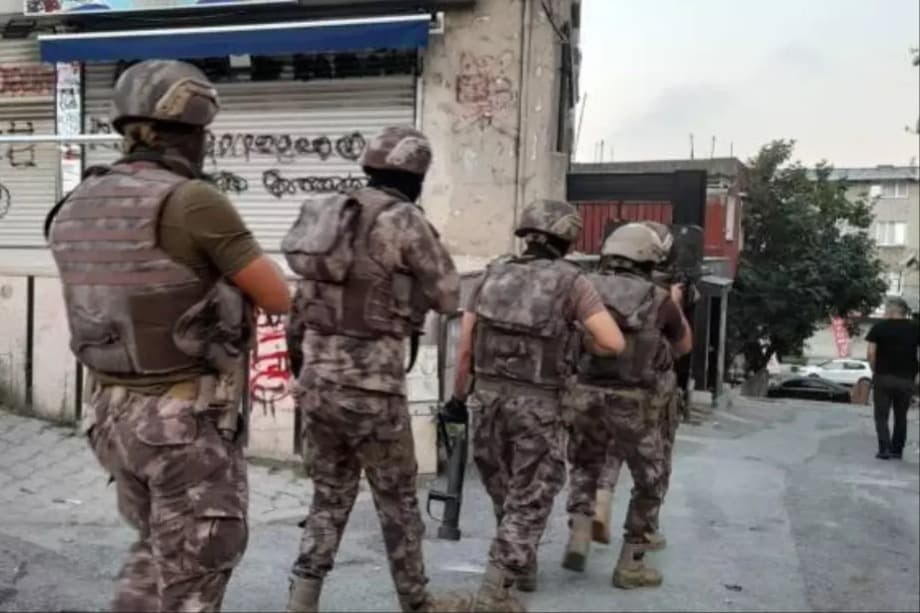 Esenyurtta uyuşturucu operasyonu: 207 kilo metamfetamin ele geçirildi