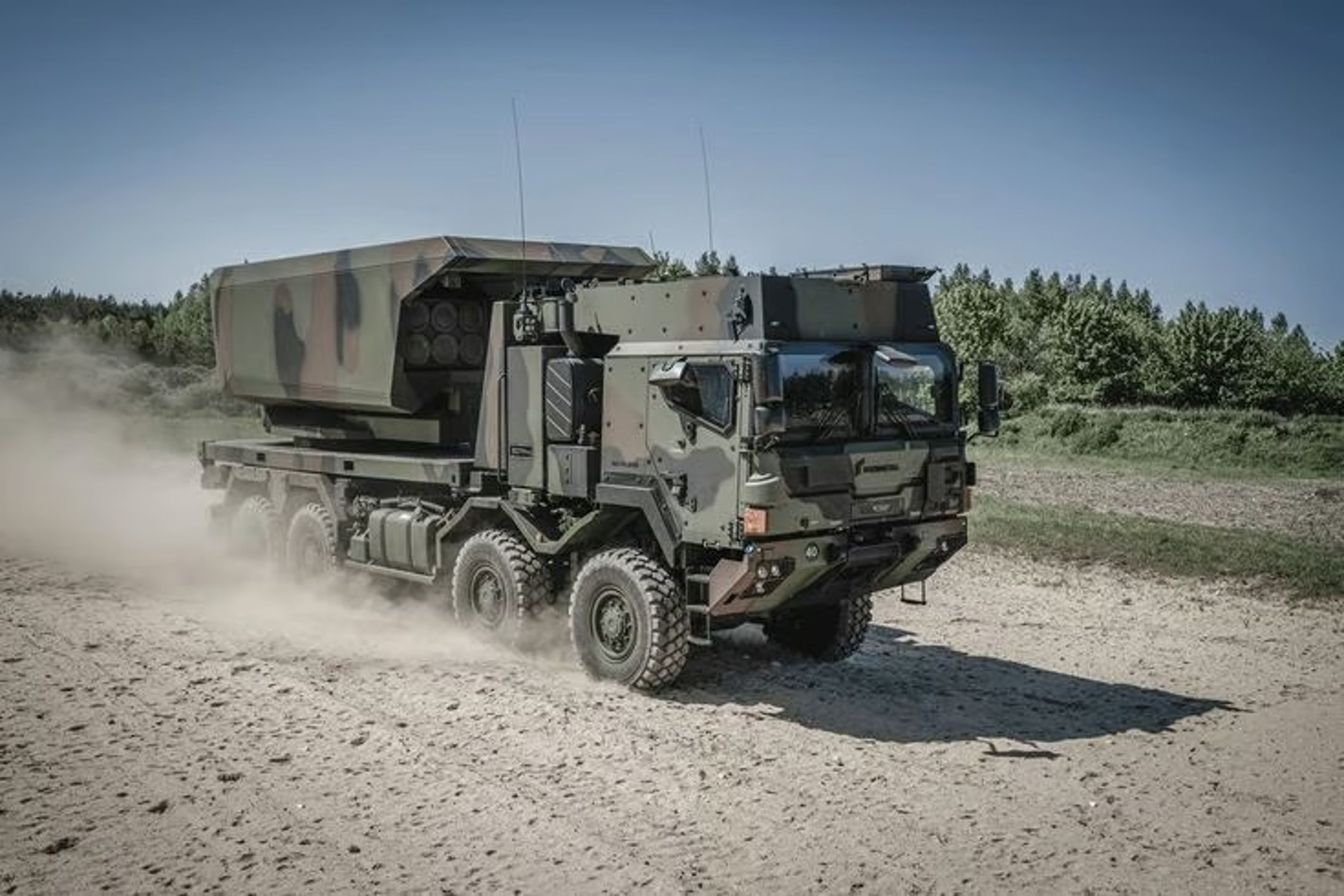 GMARS roketatar sistemi ABD'de test ediliyor