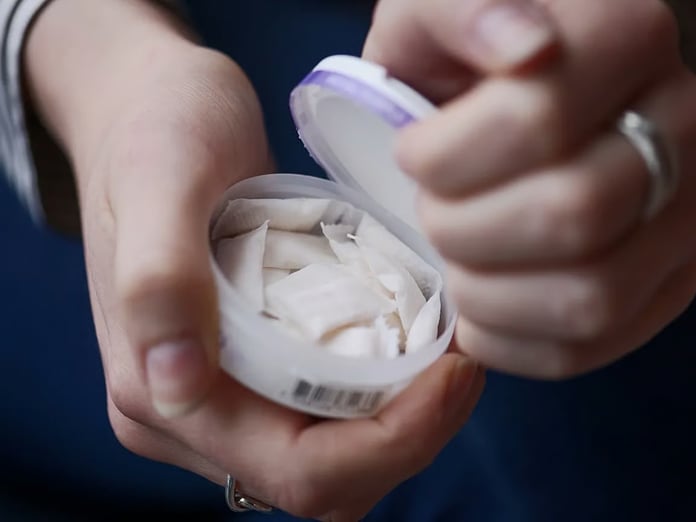 Fransa’da nikotin poşetleri 6 ay içinde yasaklanacak