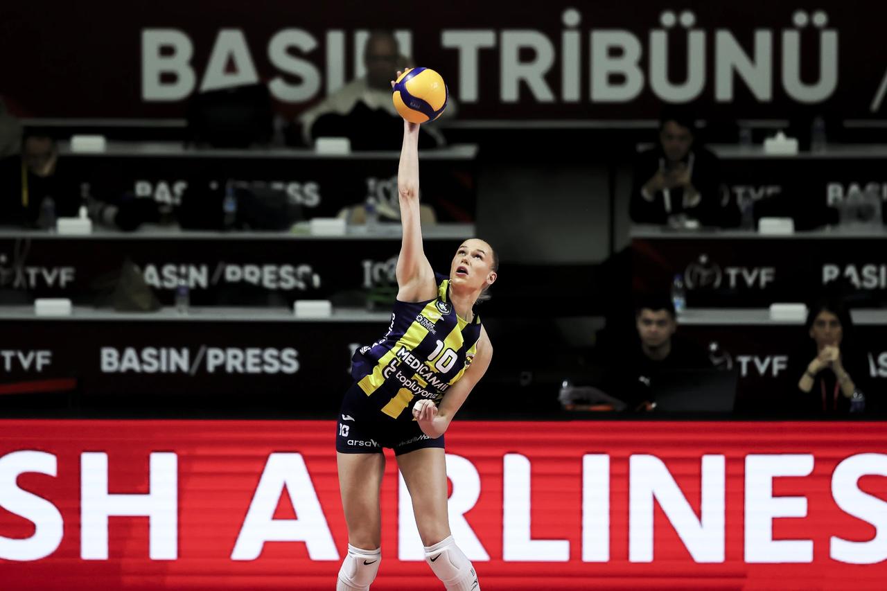 Ace kraliçesi Fedorovtseva