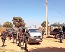 Nijer’in başkenti Niamey’de havalimanı yakınlarında patlama sesleri