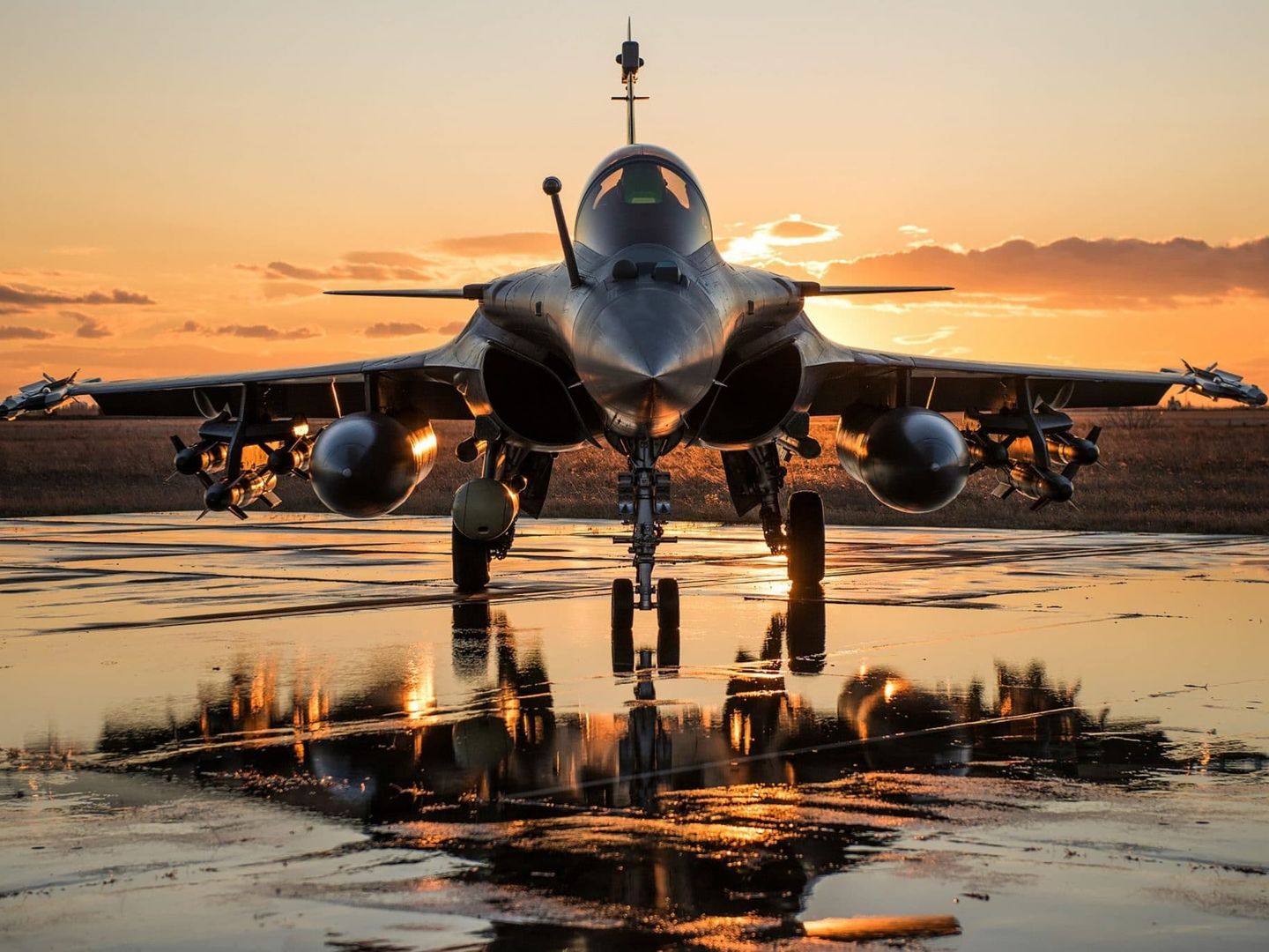 Ukrayna, Fransa ile Rafale savaş uçakları için görüşmelere başladı