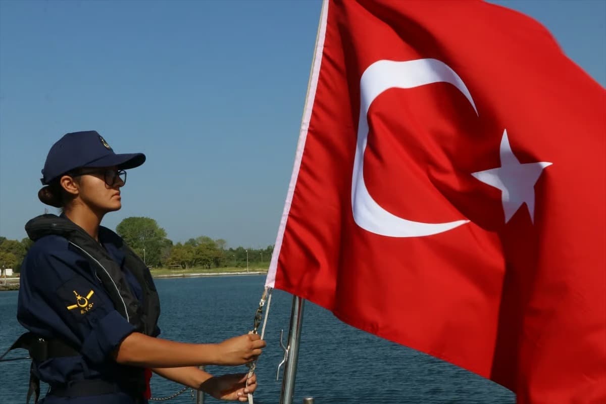 Barbaros'un torunları burada yetişiyor | Deniz astsubayları bahriye hayatına burada adım atıyor