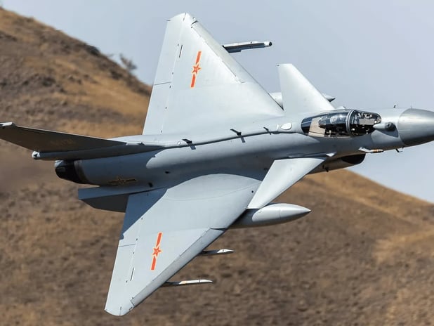 Endonezya, Çin’den J-10C savaş uçağı almayı değerlendiriyor
