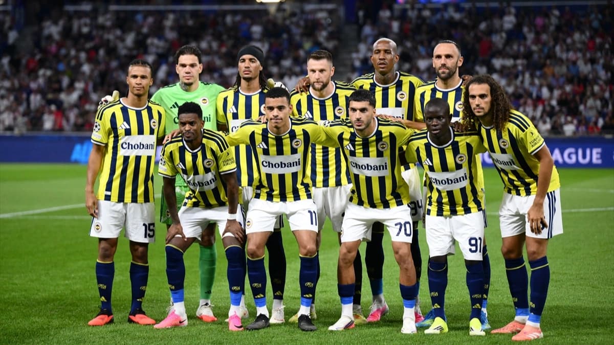 Fenerbahçe'nin yeni sezon kadro iskeleti şekillendi