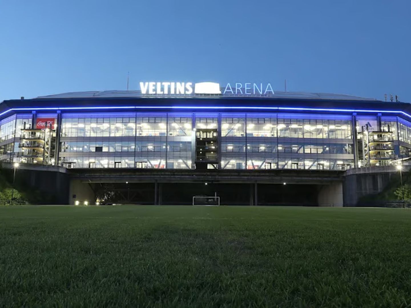 Schalke’nin stadı Veltins Arena’da cansız beden bulundu: Soruşturma sürüyor