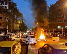 Protestoların ülke geneline yayıldığı İran'ı ne bekliyor?
