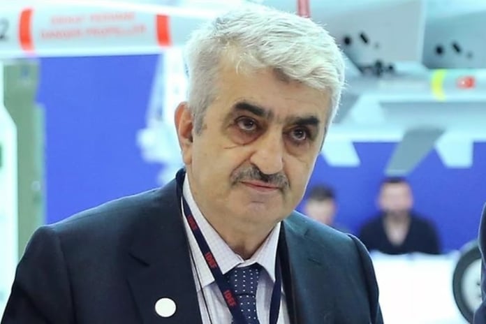 Özdemir Bayraktar kimdir?