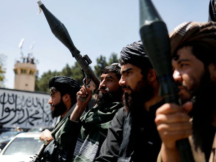 Afganistan yönetiminden Pakistan’a askeri karşılık mesajı