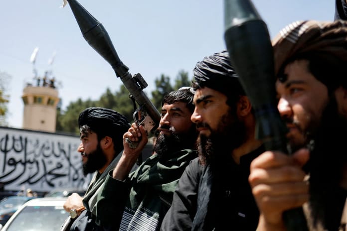 Afganistan yönetiminden Pakistan’a askeri karşılık mesajı