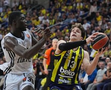 Fenerbahçe kâbusu 45 saniyede bitirdi: Virtus Bologna'nın direnci Melli'nin son saniye basketiyle kırıldı