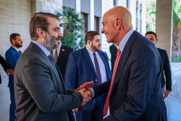 Suriye Dışişleri Bakanı Esad Şeybani ile Tom Barrack Riyad'da görüştü