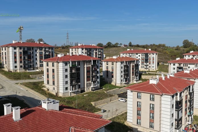 Yüzyılın Konut Projesi'nde kura heyecanı: 10 ilde daha hak sahipleri belirleniyor