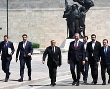 AK Parti’den 60 sayfalık yol haritası: 'Umut hakkı'na yer verilmedi 