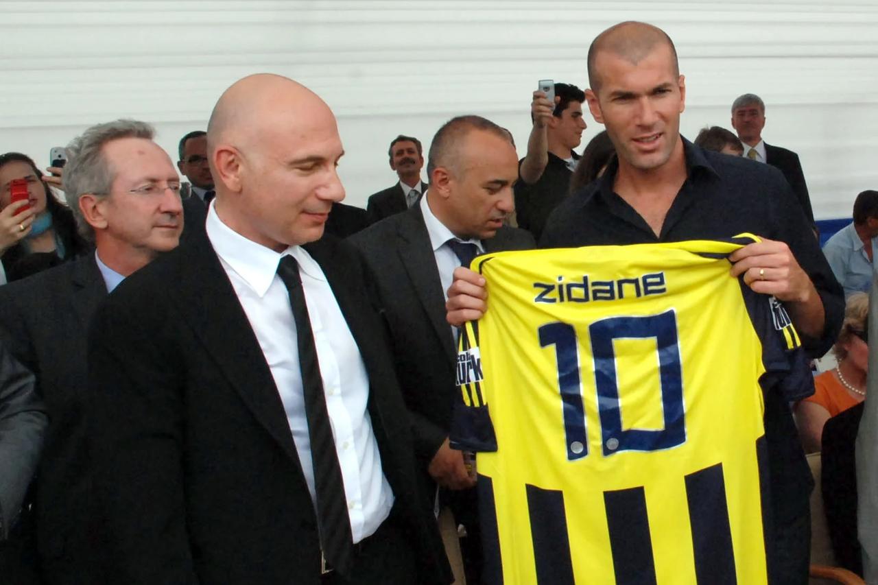 Fenerbahçe'de Mourinho'nun alternatifi Zinédine Zidane