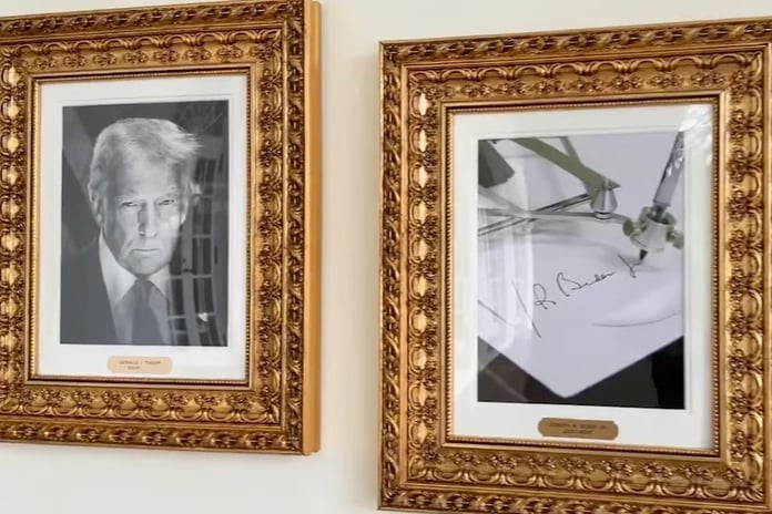 Trump Biden’ın portresi yerine otomatik kalem imzası fotoğrafı astı