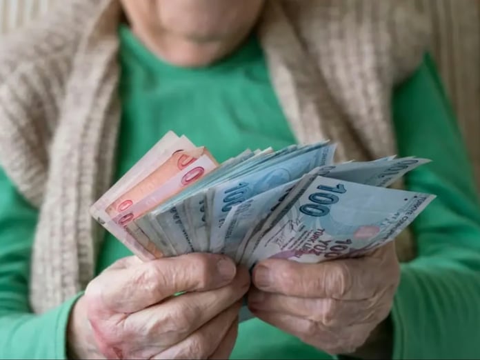 Nafaka mağduriyeti bitiyor: 65 yaş aylığı için yasa Meclis’e gelecek