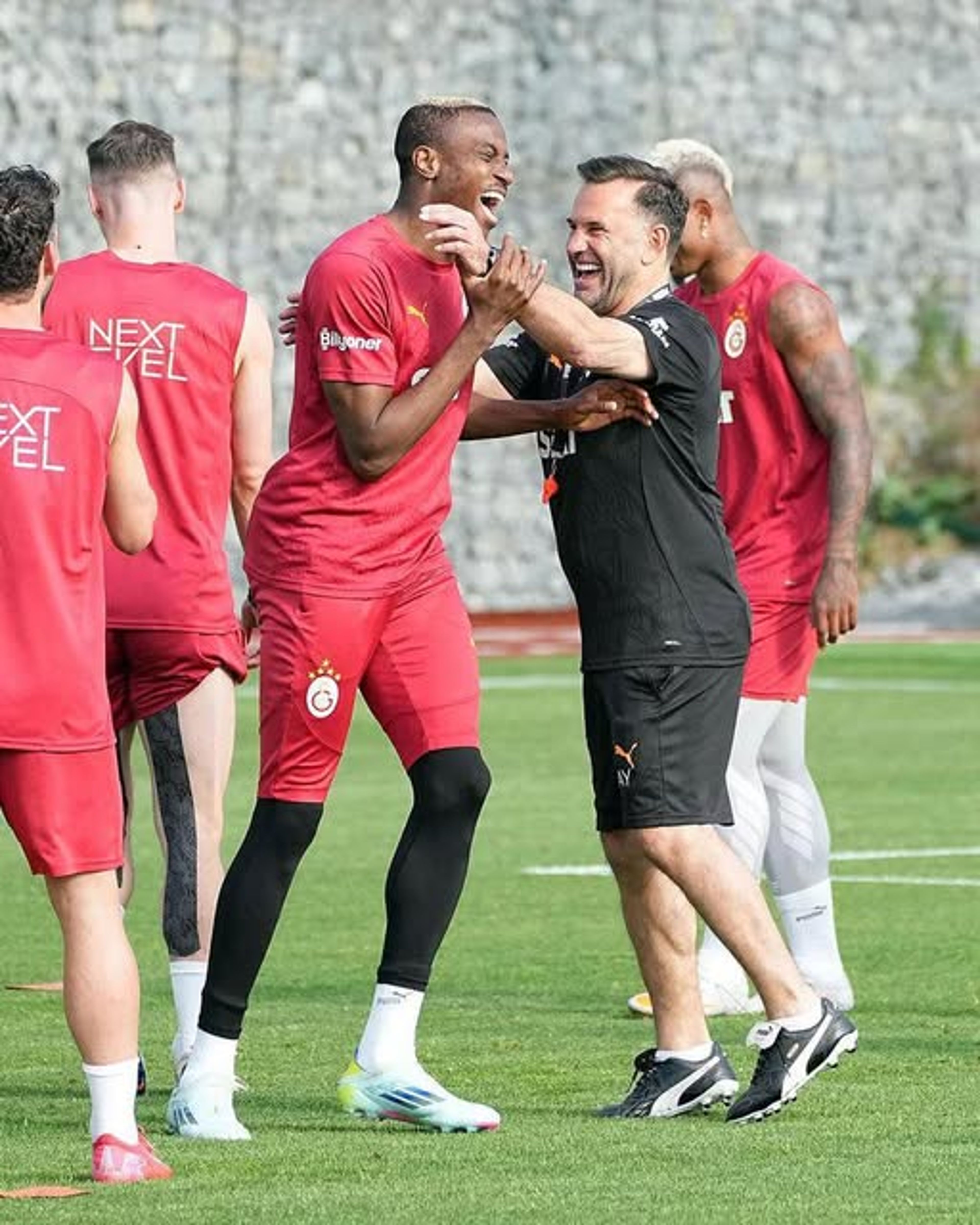 Osimhen, Okan Buruk'u yakalamaya hazırlanıyor