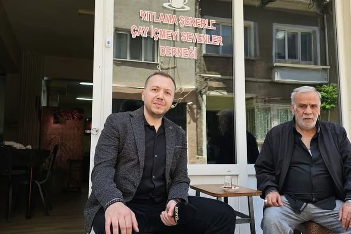 
Türkiye'de 100 binin üzerinde dernek bulunuyor