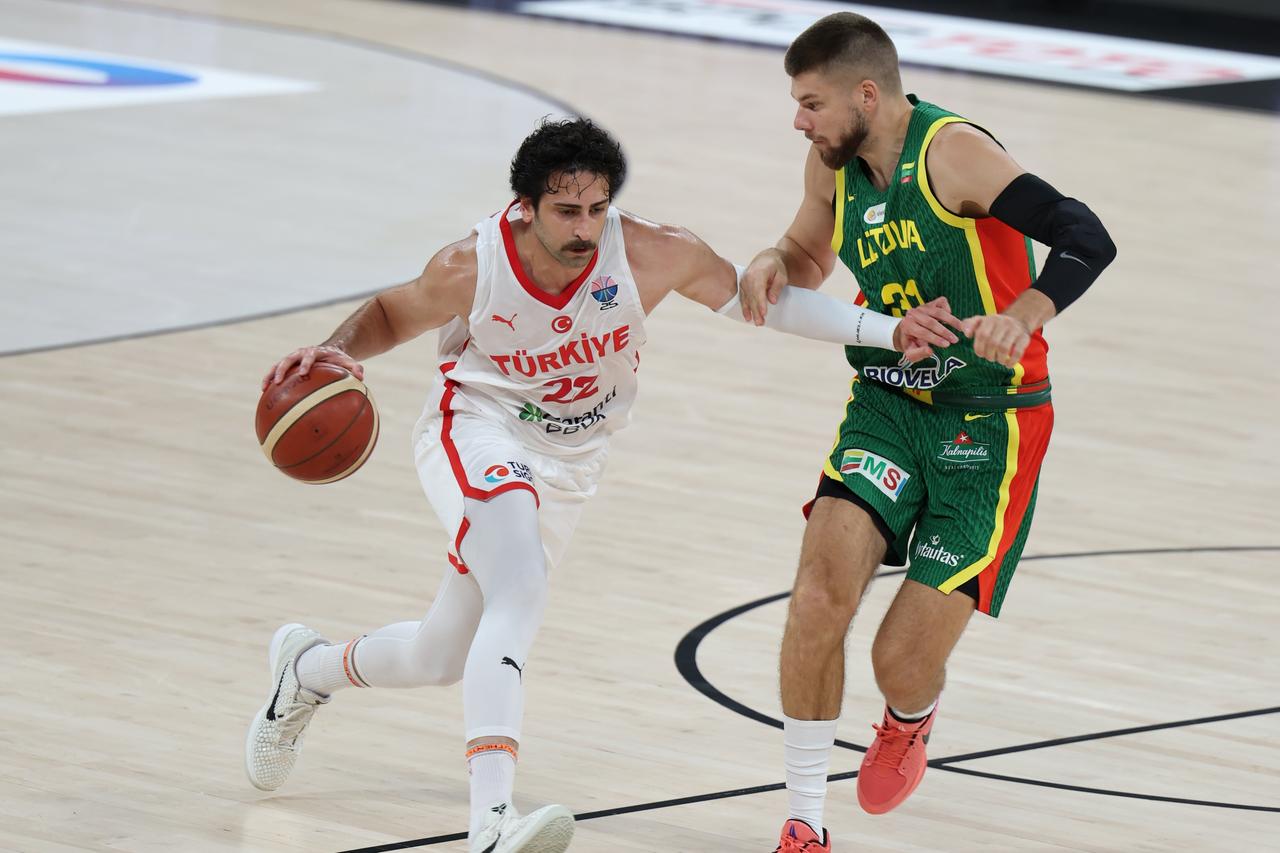 EuroBasket hazırlıkları mağlubiyetle başladı