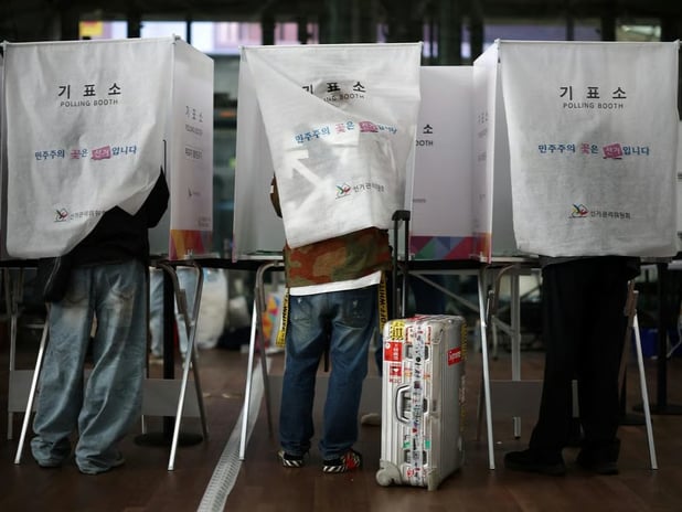 Yoon'un azli sonrası Güney Kore yeni devlet başkanını seçiyor