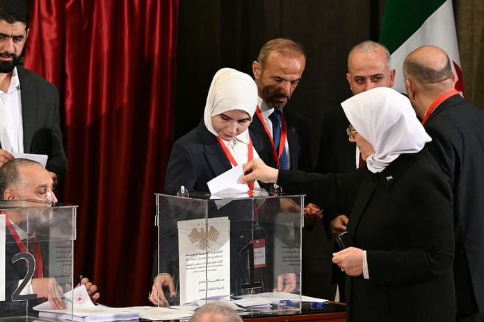 Suriye devrimden sonraki ilk Halk Meclisi'ni seçiyor