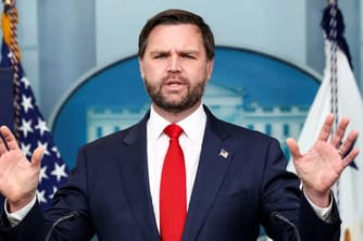 Vance: Iran Diplomacy Stalled by Inability to Reach Khamenei