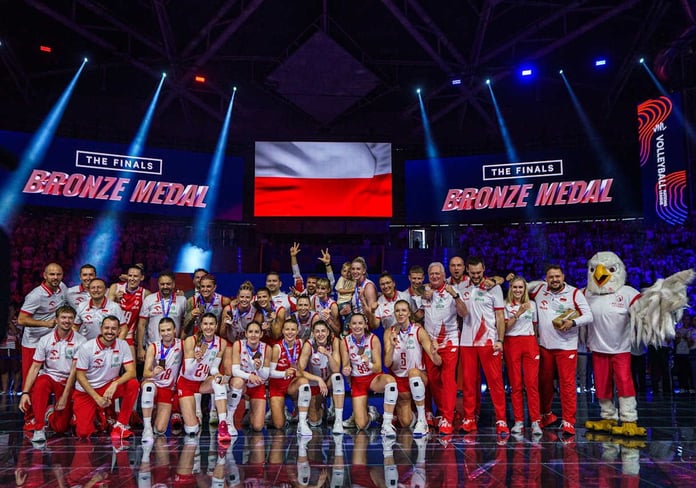 Bronz madalya ev sahibinin