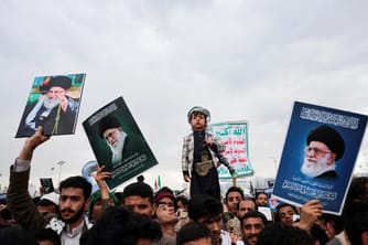 Houthis Signal Readiness to Join Iran War